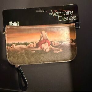 The Vampire Diaries Printed Wristlet Wallet - Brown
